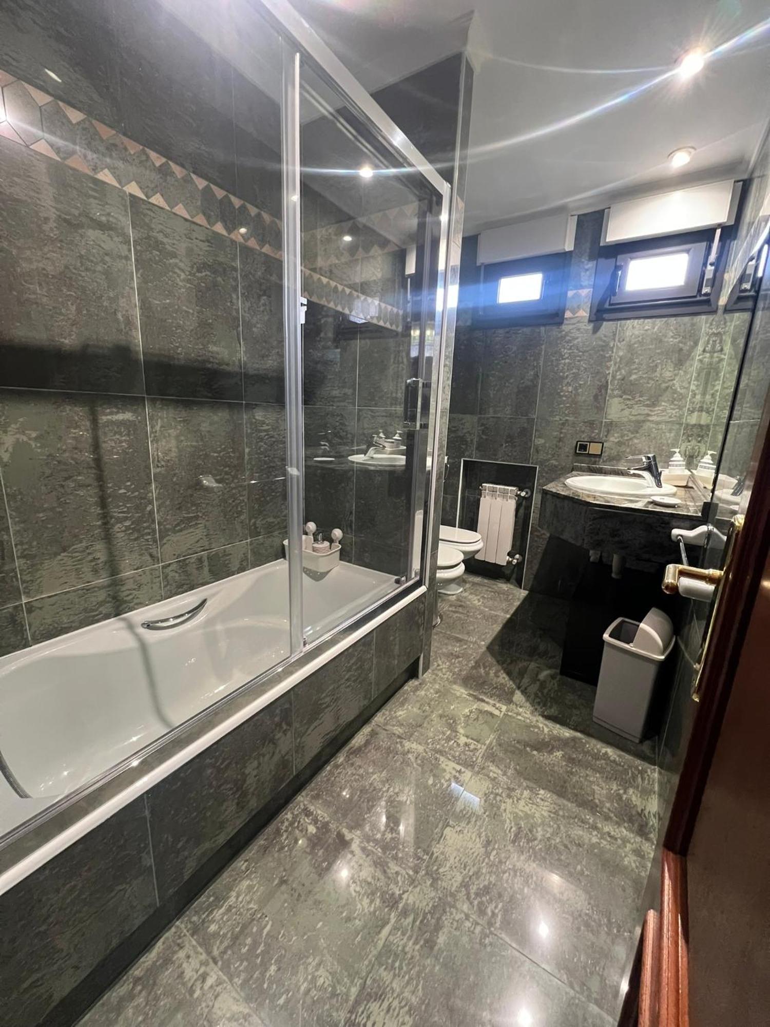 Gestiona2R- Casa Grande En El Centro De Llanes Villa ภายนอก รูปภาพ
